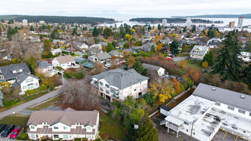 More Photos Of 260 Craig St, Nanaimo Apartments For Sale
