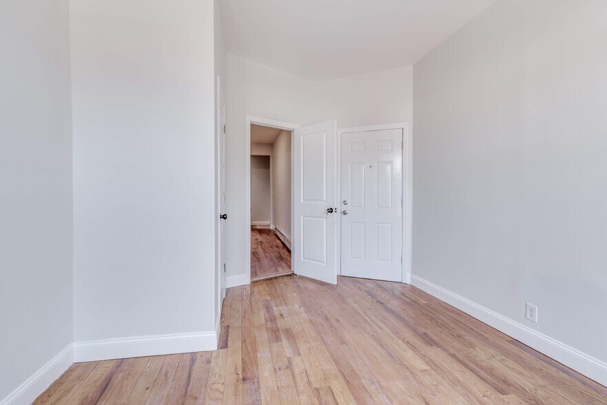 More Photos Of 215 Buffalo Ave, Brooklyn Apartments For Sale
