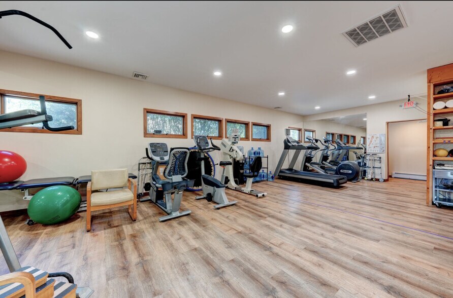 More Photos Of 141 Dowd Ave, Canton Medical For Sale