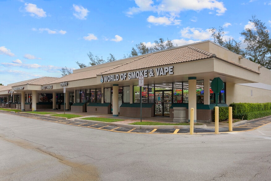 More Photos Of 2750-2784 N University Dr, Sunrise Unknown For Lease