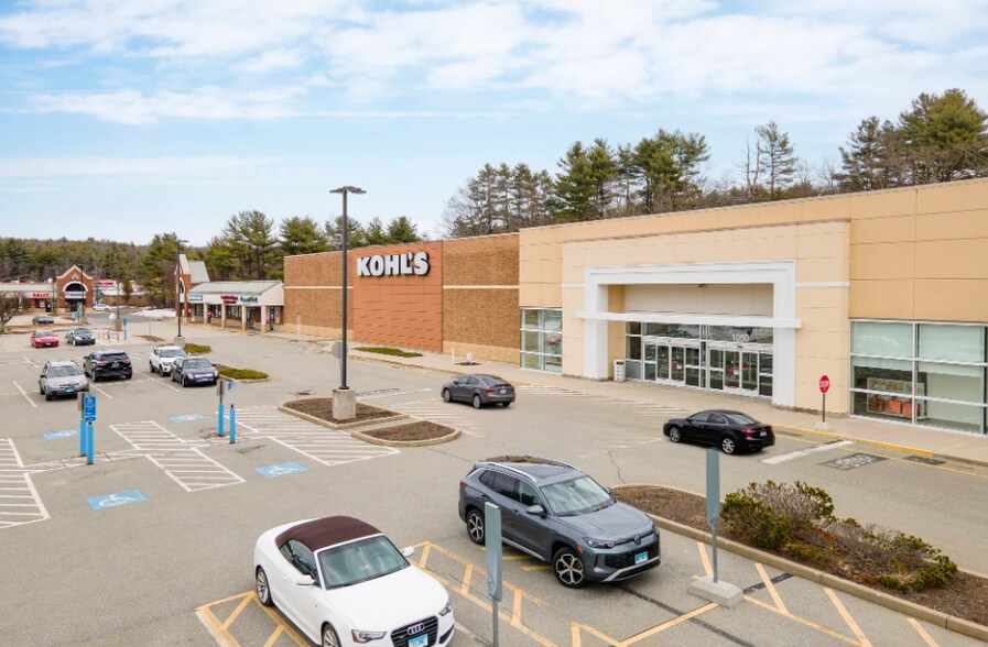 More Photos Of 1050-1078 N Main St, Dayville Freestanding For Lease