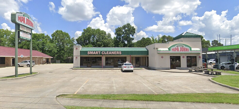 More Photos Of 13365 Coursey Blvd, Baton Rouge General Retail For Sale