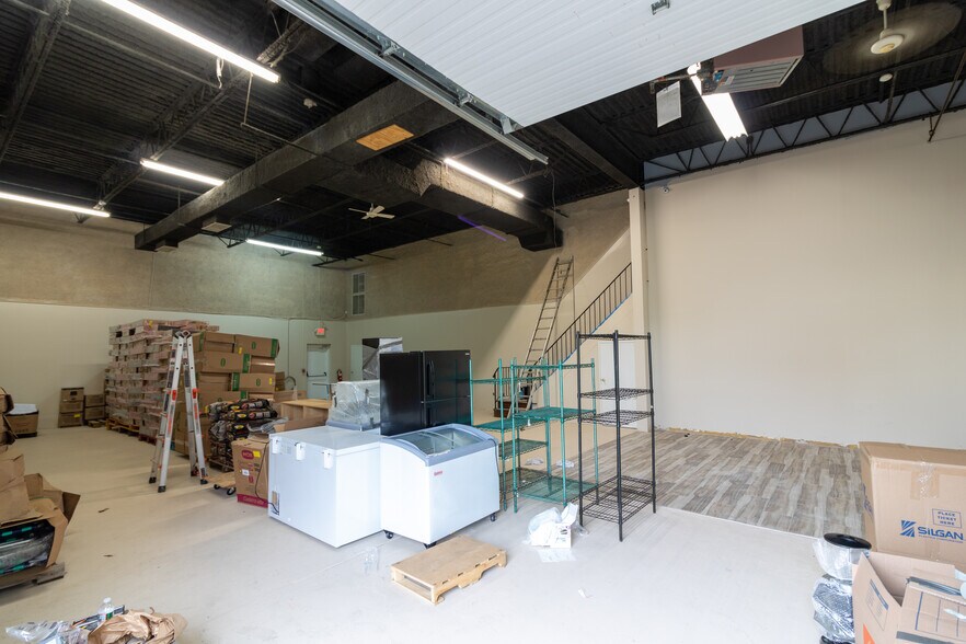 More Photos Of 290 Andrews Rd, Trevose Flex For Lease