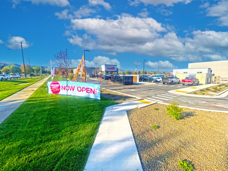 More Photos Of 2175 S Sub Station Rd, Emmett Supermarket For Sale