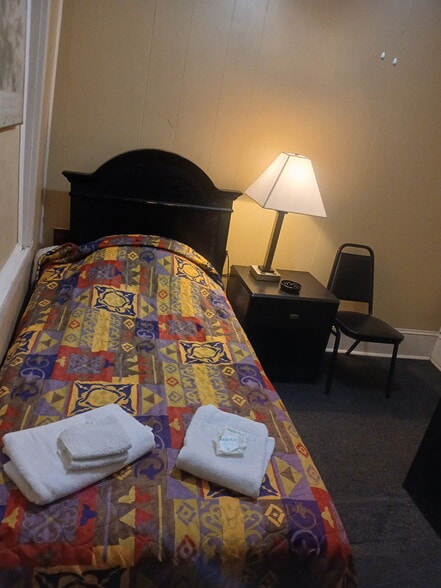 More Photos Of 129 N Market St, Jacksonville Multifamily For Sale