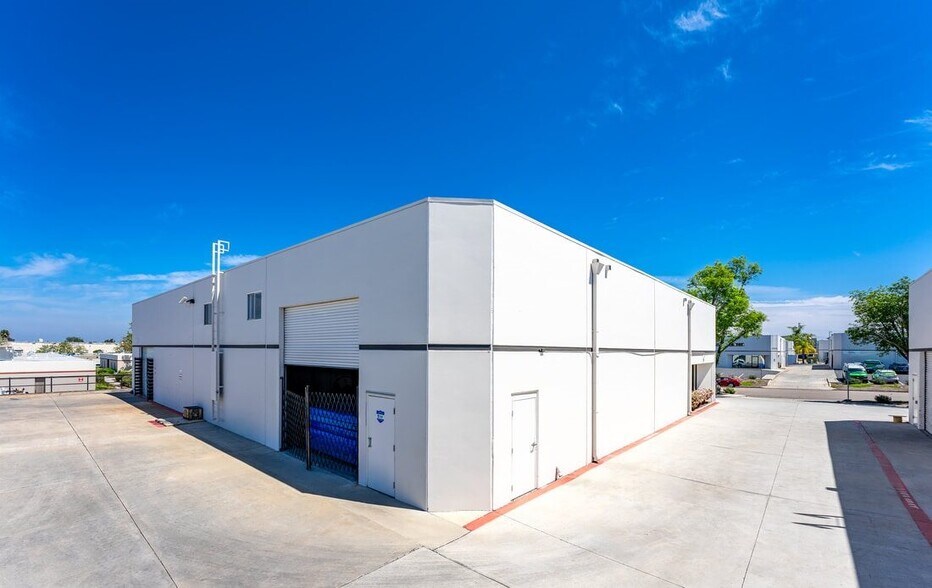 More Photos Of 4818 Ronson Ct, San Diego Warehouse For Lease