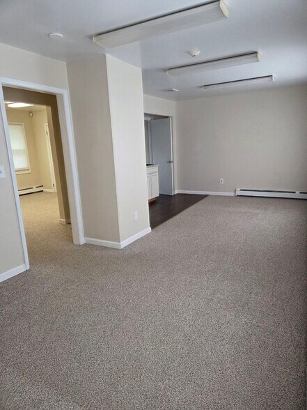 More Photos Of 366 Herbertsville Rd, Brick Medical For Lease