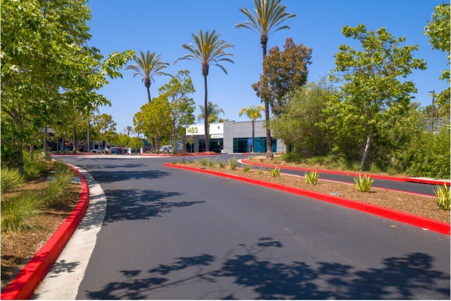 More Photos Of 1491 Poinsettia Ave, Vista Unknown For Lease