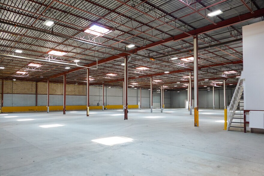 More Photos Of 75 Westmore Dr, Toronto Warehouse For Sale