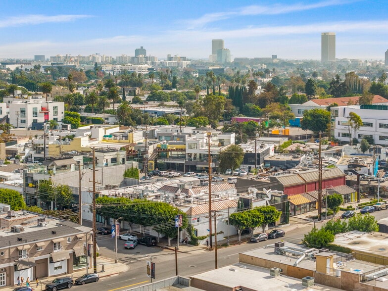 More Photos Of 650 N La Cienega Blvd, West Hollywood Restaurant For Lease