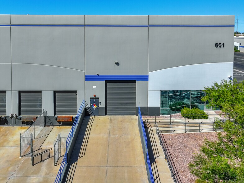 More Photos Of 601 S 54th St, Chandler Warehouse For Lease