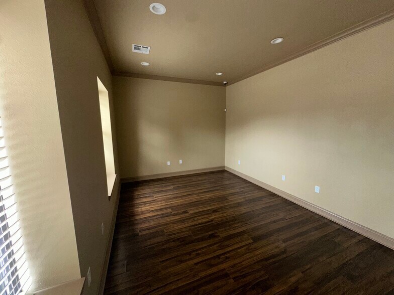 More Photos Of 25298 FM 2978 Rd, Tomball Office For Lease