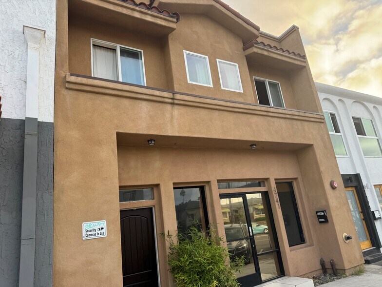 More Photos Of 4741 Point Loma Ave, San Diego Storefront Retail Residential For Sale