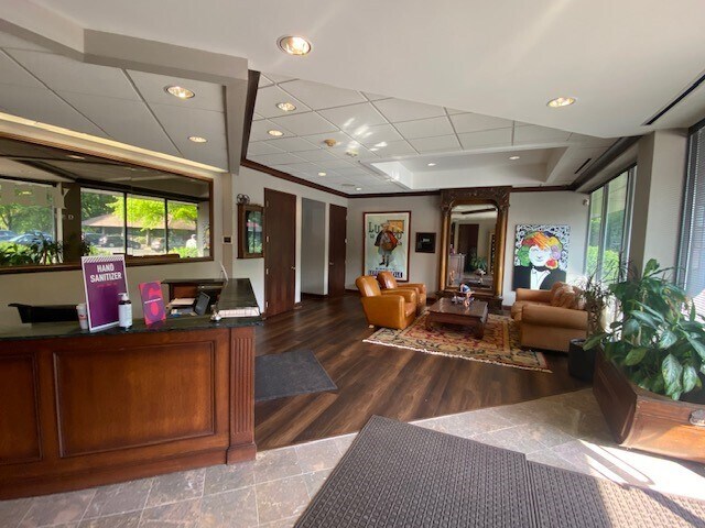 More Photos Of 170 Linden Oaks Dr, Rochester Office For Sale