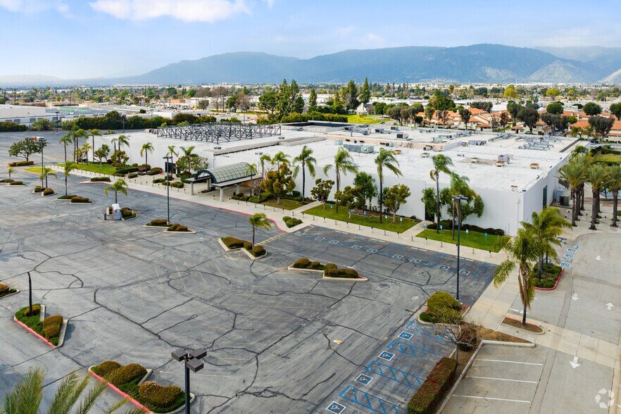 More Photos Of 1211 E Badillo St, West Covina Distribution For Lease