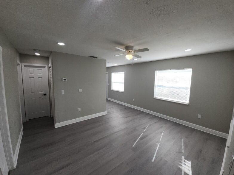 More Photos Of , Bradenton Multifamily For Sale