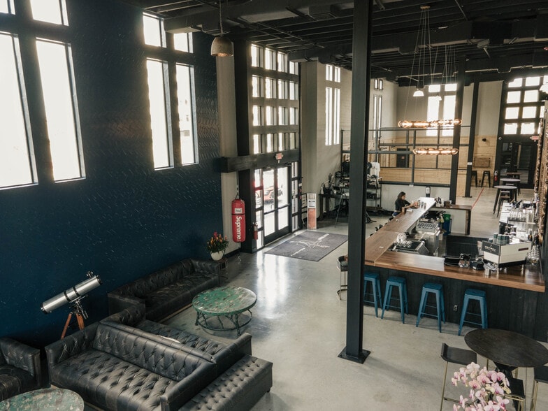 More Photos Of 2600 Lee Rd, Winter Park Office For Sale