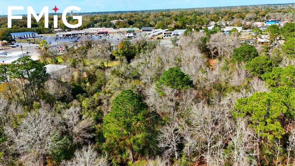 More Photos Of 6593 Caroline St, Milton Freestanding For Sale