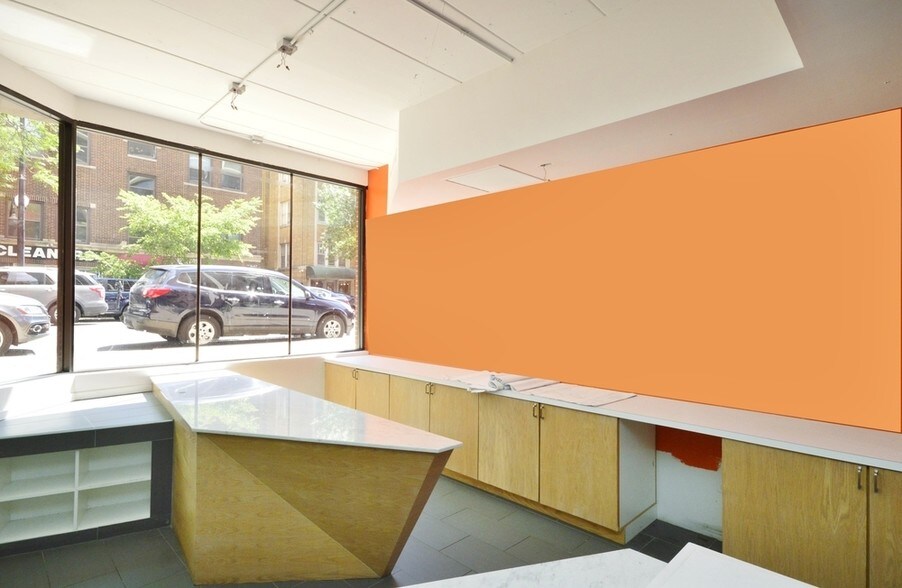 More Photos Of 1650-1660 N Wells St, Chicago General Retail For Sale