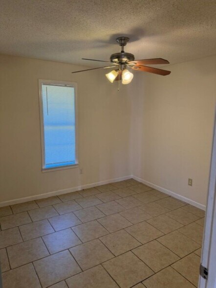 More Photos Of 3721 Millbranch Rd, Memphis Apartments For Sale