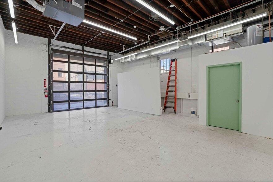 More Photos Of 219 Van Brunt St, Brooklyn Auto Repair For Sale