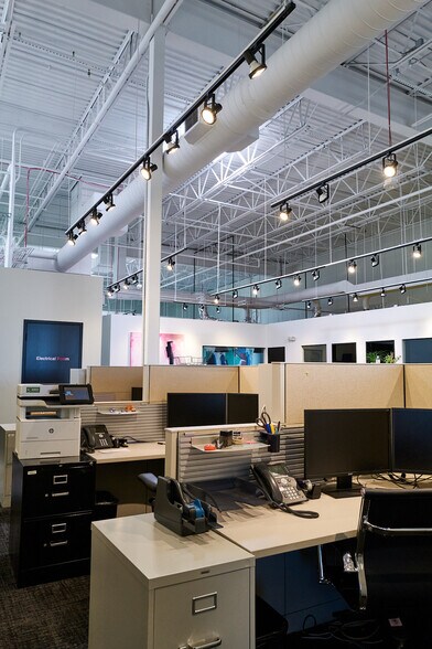 More Photos Of 183 S Taylor Ave, Louisville Research And Development For Lease