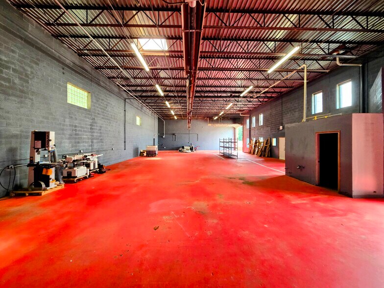 More Photos Of 12855 York Delta Dr, North Royalton Manufacturing For Lease