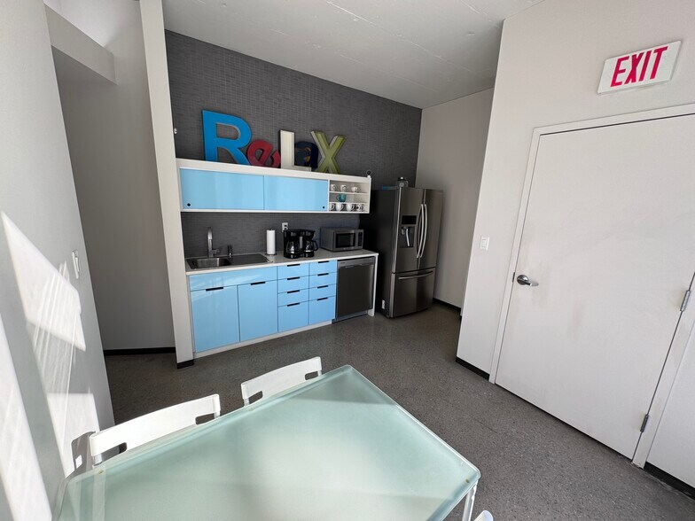 More Photos Of 700 E 8th St, Kansas City Apartments For Sale