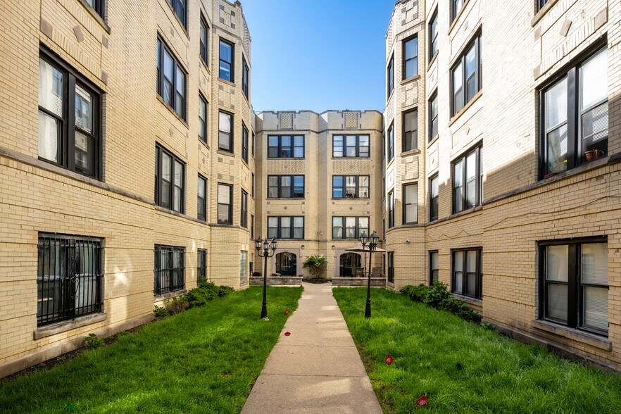 3631 W Dickens Ave, Chicago, IL 60647 Apartments For Sale