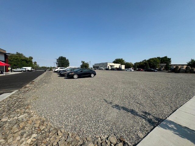 More Photos Of 924 George Washington Way, Richland Land For Lease