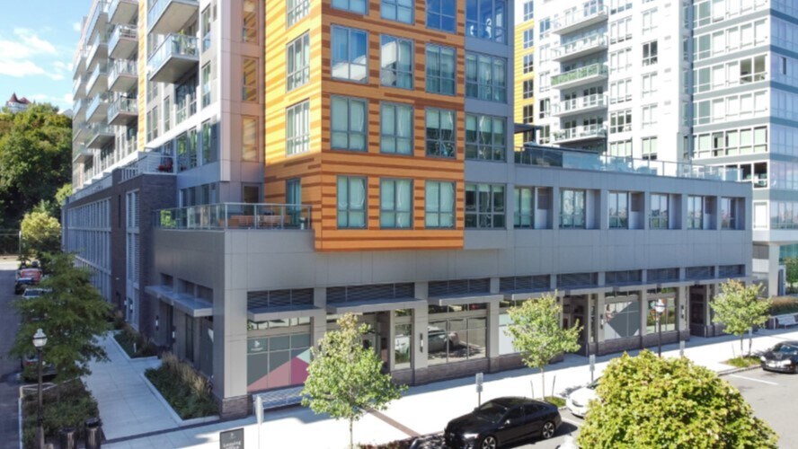 More Photos Of 900 Avenue At Port Imperial, Weehawken Apartments For Lease