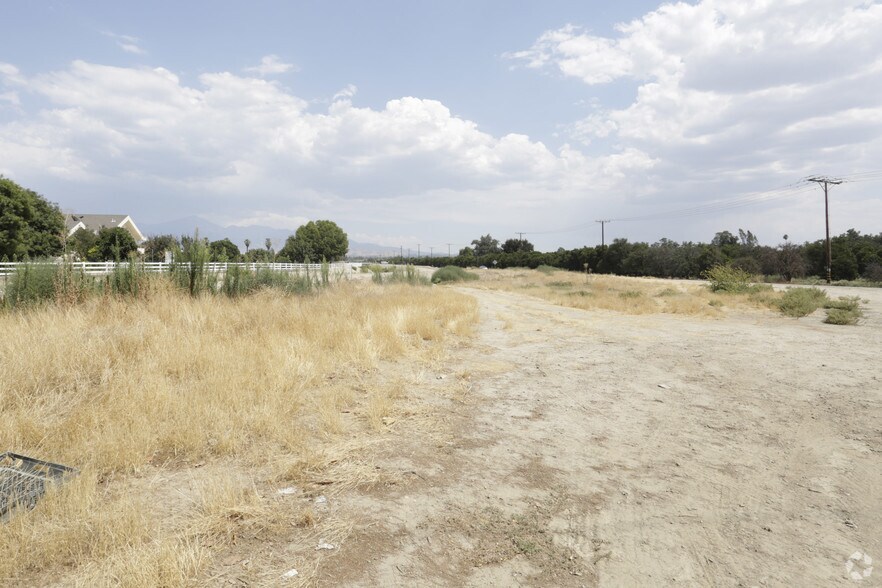 More Photos Of 10885 New Jersey St, Redlands Land For Sale