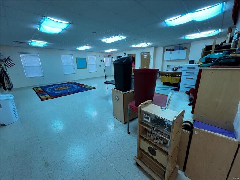 More Photos Of 19788 Sackett Ln, Waynesville Office For Sale