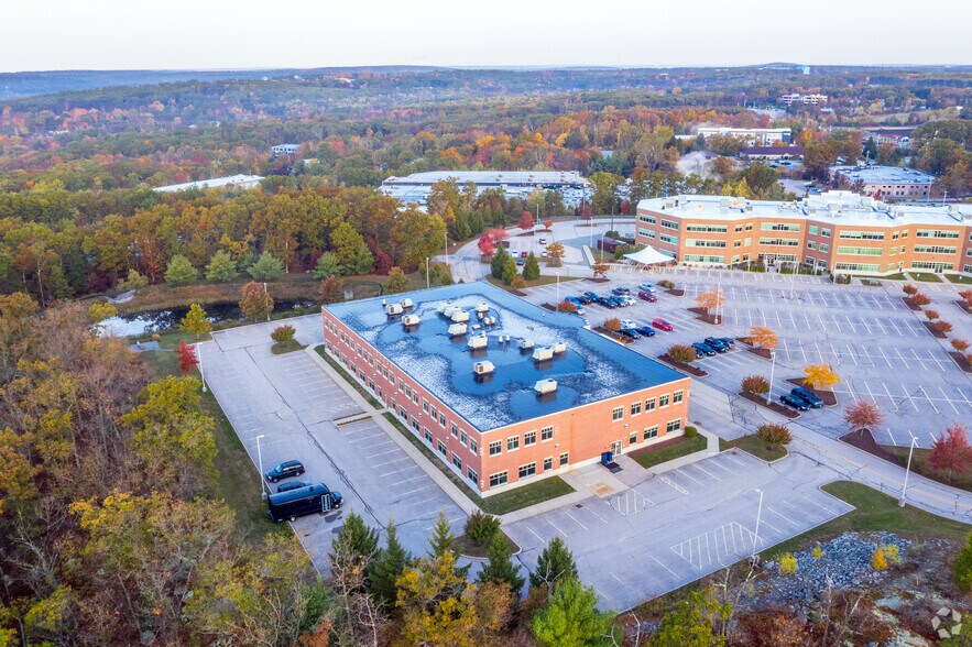 More Photos Of 900 Douglas Pike, Smithfield Medical For Lease