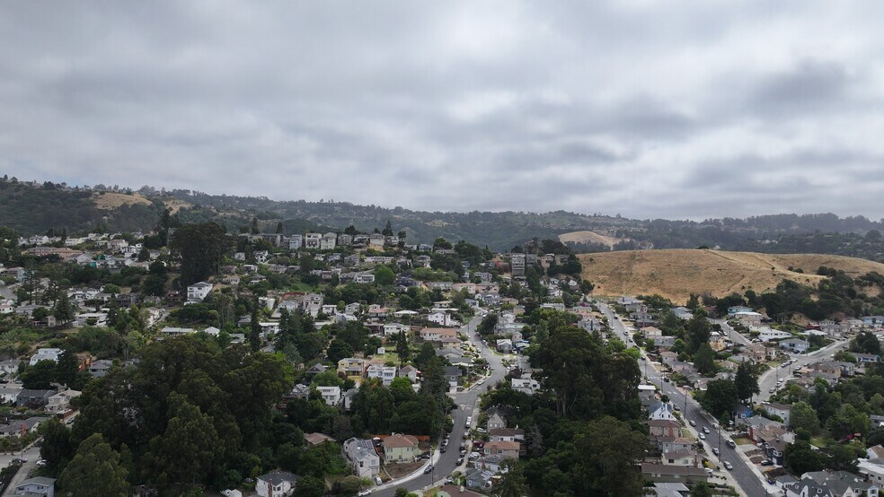 More Photos Of 8100 MacArthur Blvd, Oakland Hotel For Lease