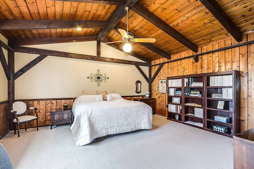 More Photos Of 1625 N Cherry Cir, Mesa Healthcare For Sale