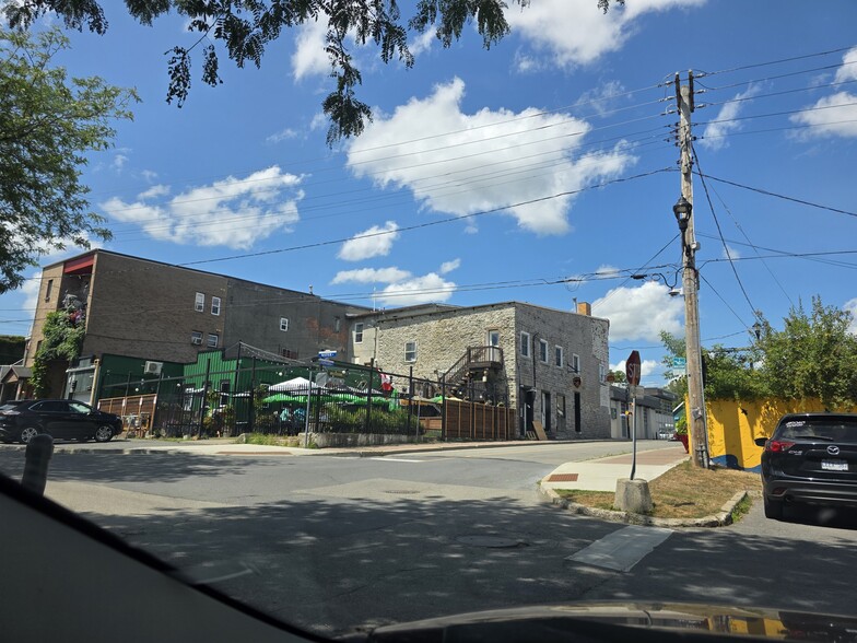 More Photos Of 101 King St W, Prescott Storefront Retail Residential For Lease