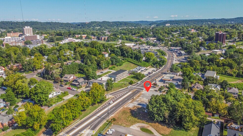 More Photos Of 1620 N Broadway St, Knoxville Land For Sale