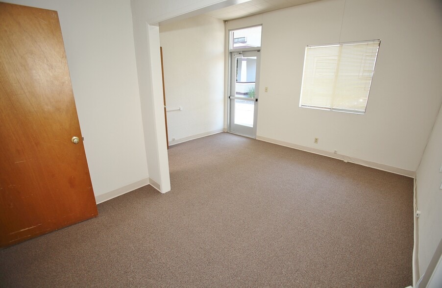 More Photos Of , Hayward Office For Sale