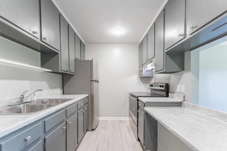 More Photos Of 407 N College St, Tullahoma Apartments For Sale