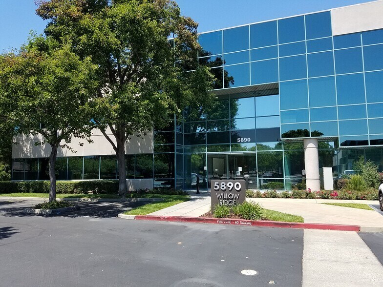 Primary Photo Of 5890 Stoneridge Dr, Pleasanton Medical For Lease