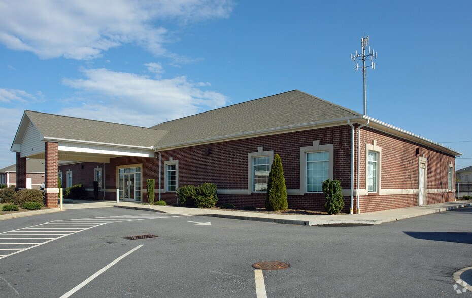More Photos Of 1344 N Center St, Hickory Medical For Lease