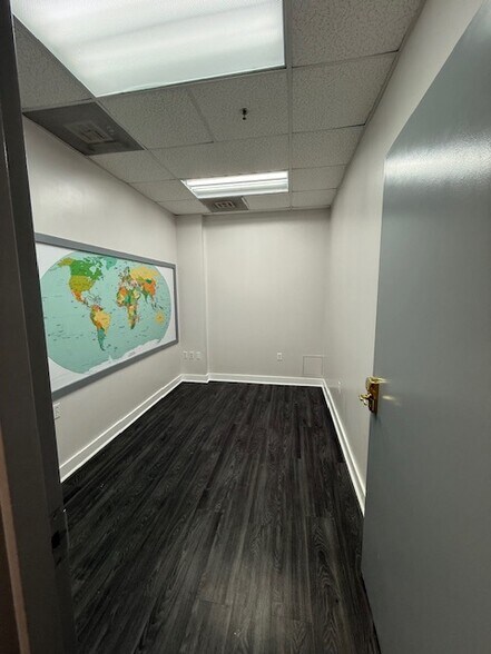 More Photos Of 14 NE 1st Ave, Miami Office For Lease