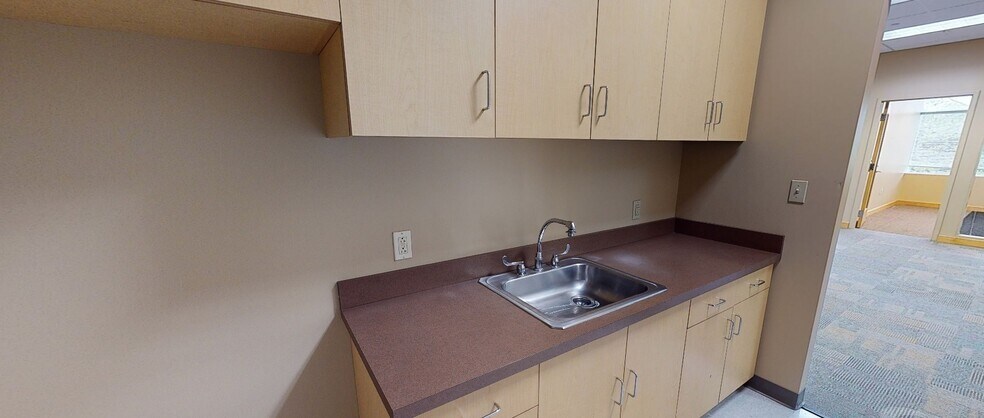 More Photos Of 700 Alexander Park, Princeton Office For Lease