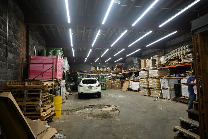 More Photos Of 152-156 Badger Ave, Newark Industrial For Lease
