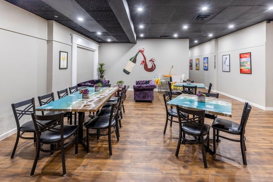 More Photos Of 321 State St, Saint Joseph Storefront For Sale