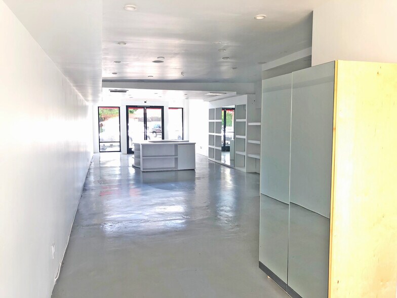More Photos Of 4900-4904 Topanga Canyon Blvd, Woodland Hills Unknown For Lease