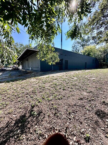 More Photos Of 638-642 Dill Ave, Atlanta Freestanding For Sale