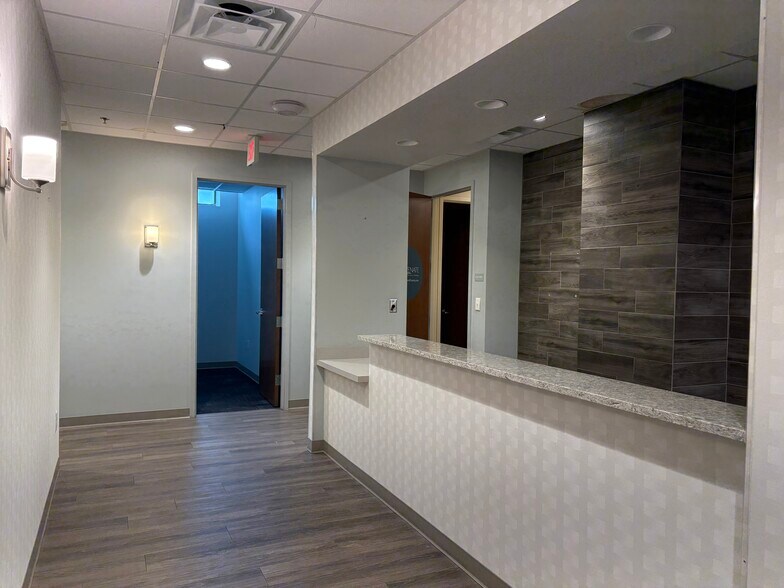 More Photos Of 7625 Maple Lawn Blvd, Fulton Medical For Sale