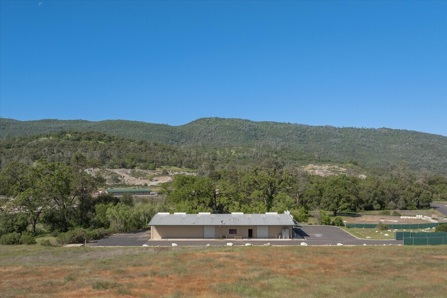 More Photos Of 320 George Reed Dr, San Andreas Manufacturing For Sale